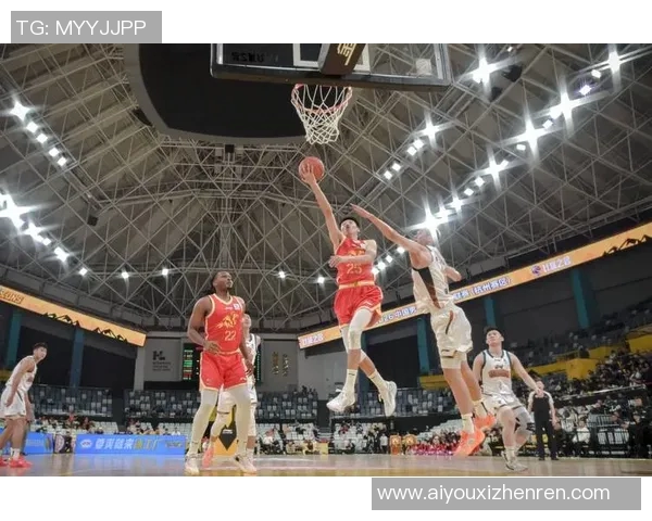 实时新闻赛后分析深圳篮球队与杭州篮球队球员个人能力全面对比与探讨